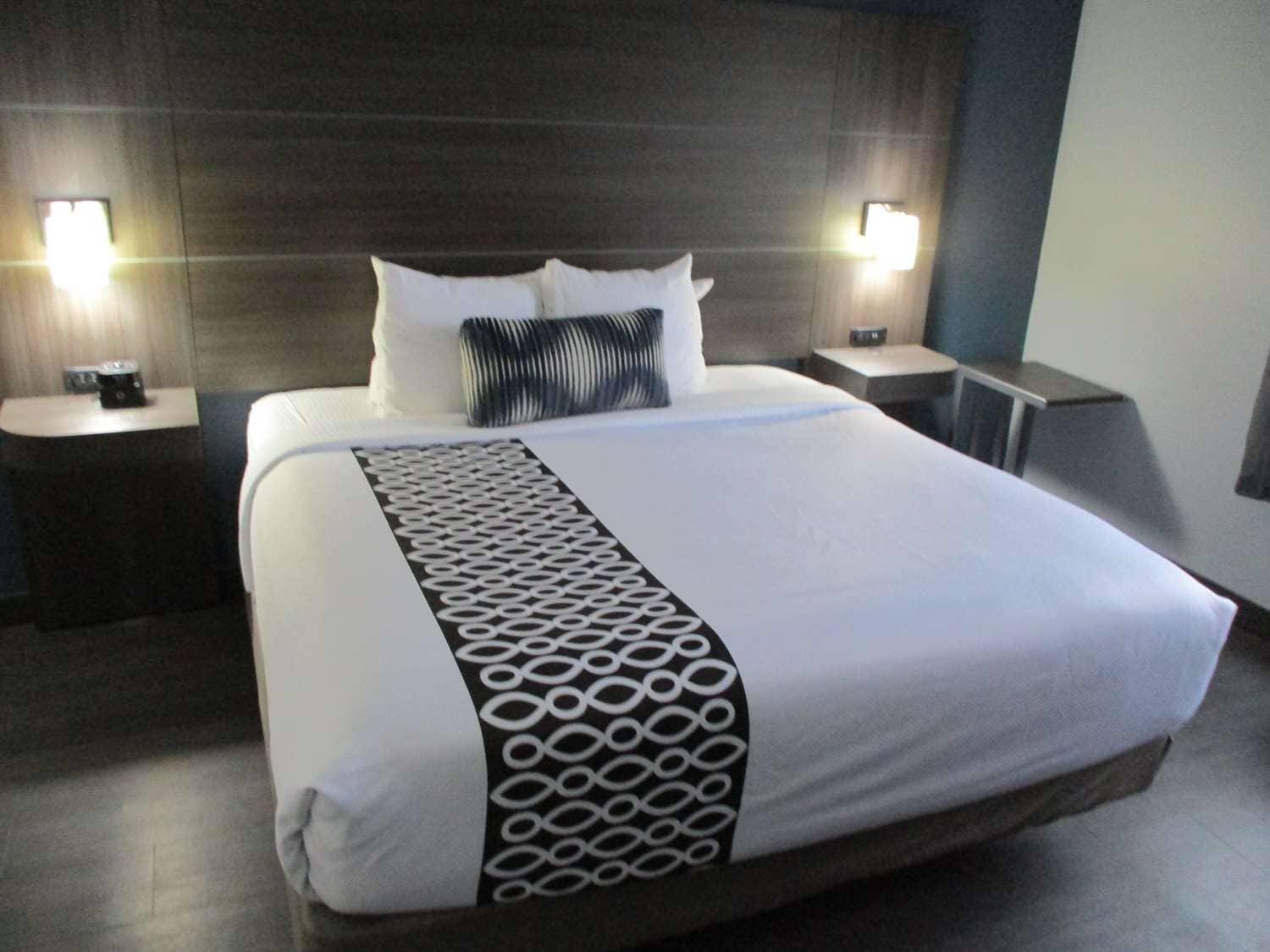 Best Western Plus Champaign/Urbana Inn Pokoj fotografie
